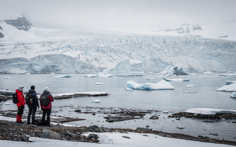 Expédition scientifique au Groenland : étudier la fonte des glaciers en Arctique