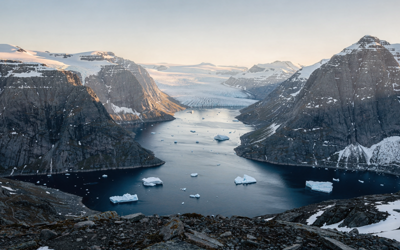 Pourquoi les fjords groenlandais sont des laboratoires naturels du climat