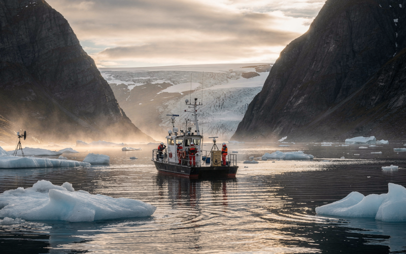 Récit d’exploration : une mission scientifique dans les fjords du Groenland